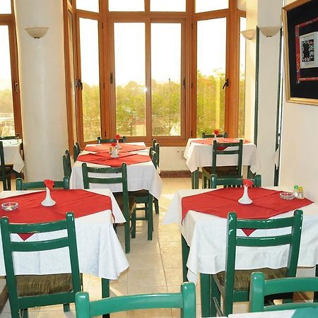Nile Hotel Aswan Zewnętrze zdjęcie