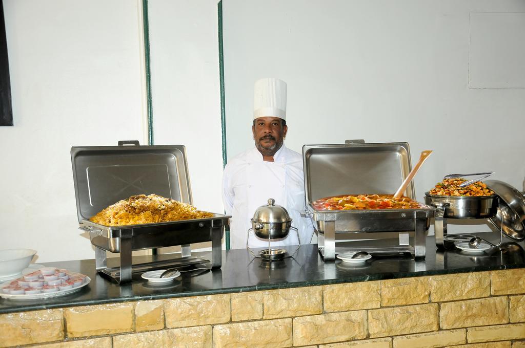 Nile Hotel Aswan Zewnętrze zdjęcie