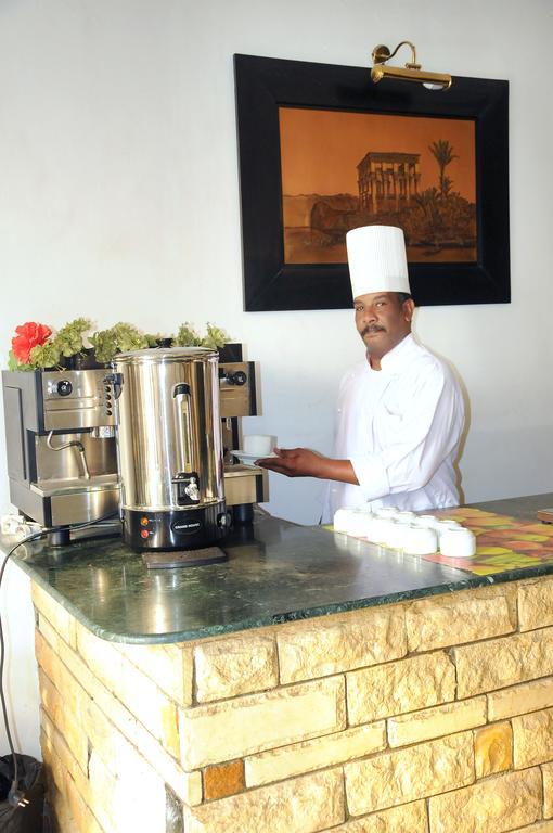 Nile Hotel Aswan Zewnętrze zdjęcie
