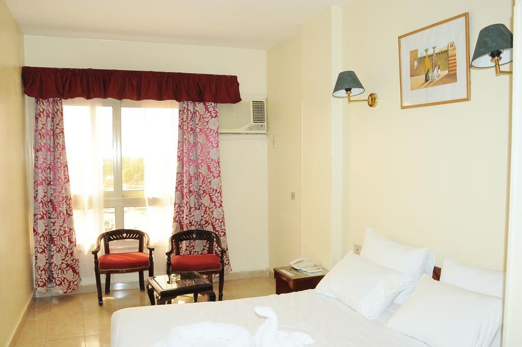 Nile Hotel Aswan Zewnętrze zdjęcie